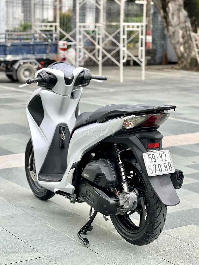 ❤️SH 125 2017 BẠC POSCHE BSTP CHÍNH CHỦ CÓ GÓP. Mua bán Xe máy tại Thành phố Thủ Đức Tp Hồ Chí Minh được đăng bởi Hiếu  hình 7