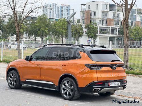 VinFast President 6.2 V8 2021