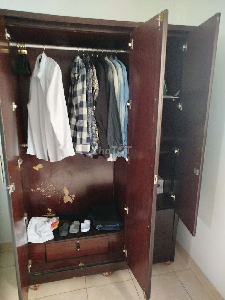 Tủ quần áo gỗ thật, mới, đẹp, lớn