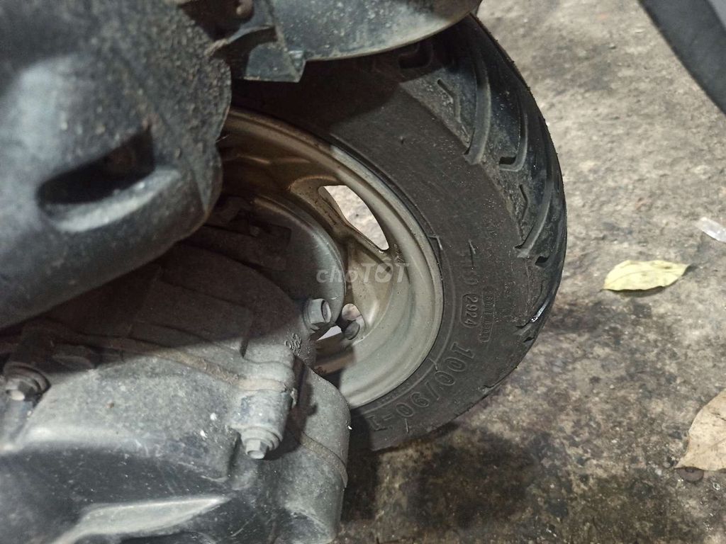 ATYL CHÂN BẤM BSTP 9 CHỦ XE LUP PE  GIÁ TỐT CHO AE. Mua bán Xe máy tại Quận Bình Tân Tp Hồ Chí Minh được đăng bởi LÊ TRUNG VIỄN. hình 2