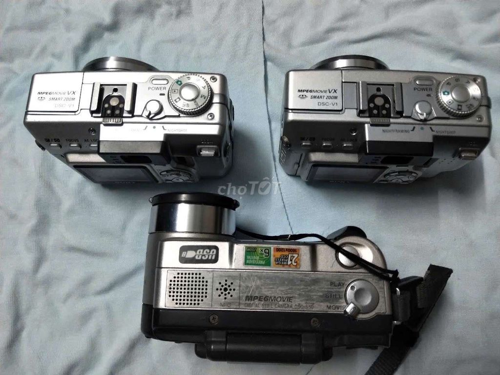 Lô 3 máy ảnh Sony giá xác nhanh gọn
