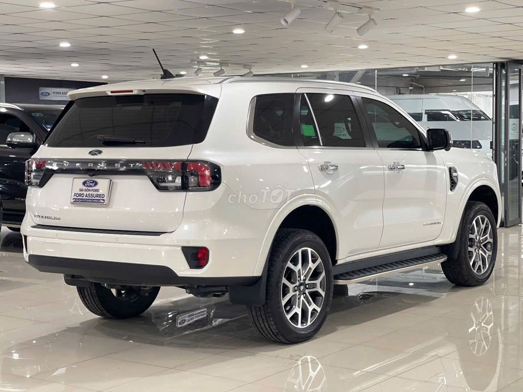 Everest Titanium 4x2. Mua bán Ô tô tại Quận 1 Tp Hồ Chí Minh được đăng bởi Quốc Tuấn xe lướt Sài Gòn Ford hình 3