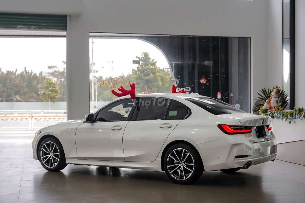 BMW 320i Sport Line LCI 2024 Trắng 12600 km. Mua bán Ô tô tại Quận 7 Tp Hồ Chí Minh được đăng bởi Hoàn Lee Xe Lướt hình 5