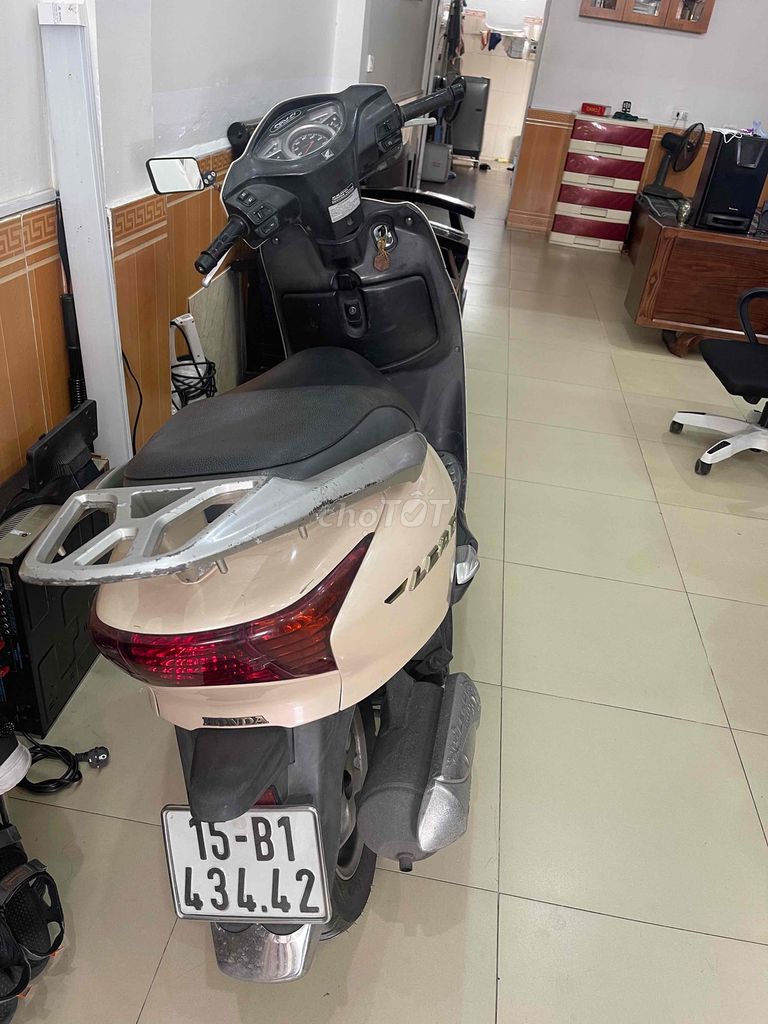 nhà thừa xe bán cho đỡ chật nhà. Mua bán Xe máy tại Quận Ngô Quyền Hải Phòng được đăng bởi MC Thành Long  hình 2