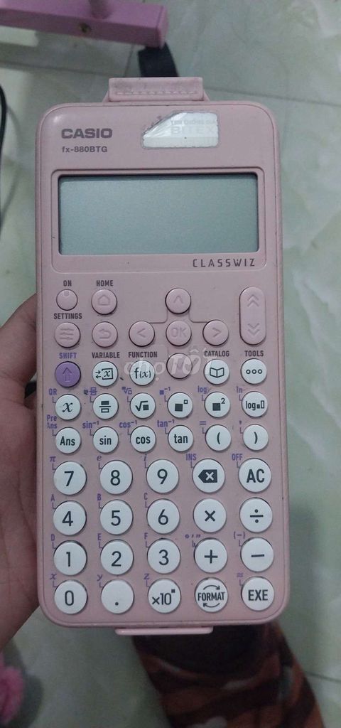 Máy tính Casio fx-880BTG Hồng. Mua bán Đồ dùng văn phòng tại Huyện Yên Lạc Vĩnh Phúc được đăng bởi Ly Lê Khánh hình 1