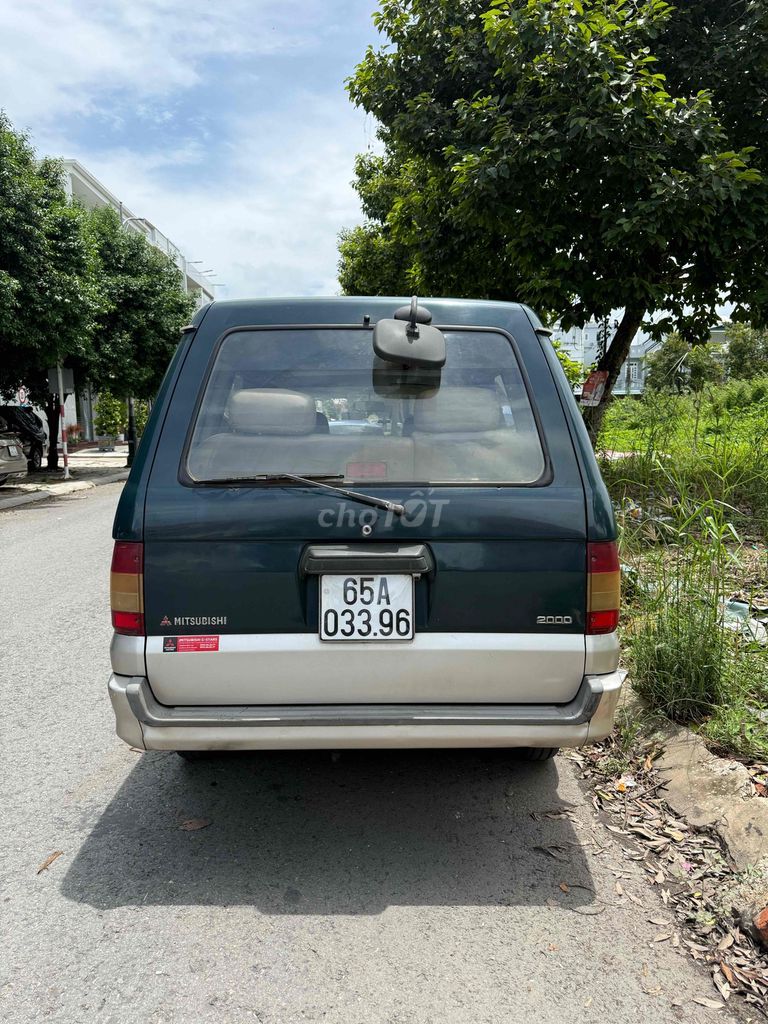 Mitsubishi Jolie 2000 photo 4