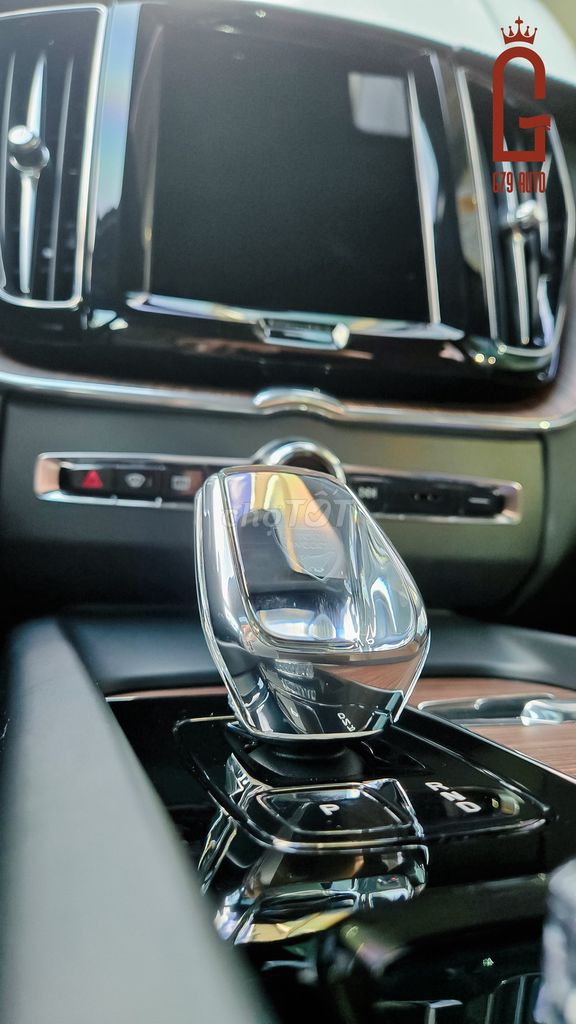 Volvo XC60 T8 Recharge 2023 Trắng 37000 km. Mua bán Ô tô tại Quận Long Biên Hà Nội được đăng bởi Nguyễn ngọc quyết hình 2