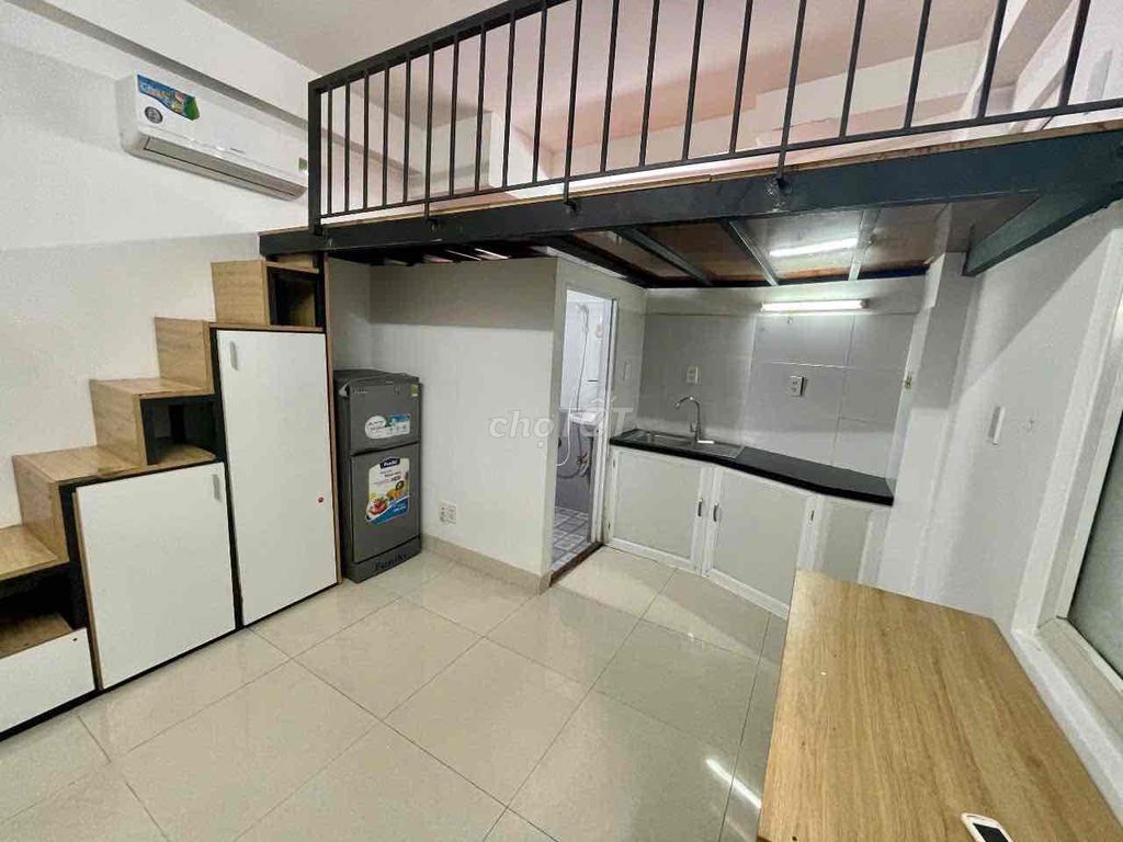 TRỐNG DUPLEX FULL NỘI THẤT CỬA SỔ - NGAY NGÃ TƯ HÀNG XANH