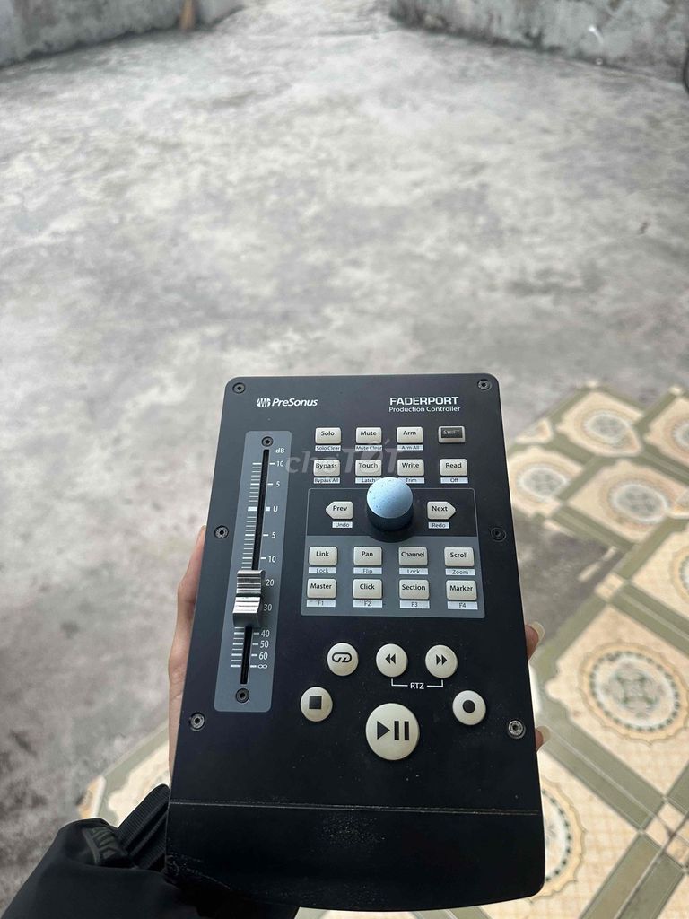 PreSonus FADERPORT Bộ điều khiển sản xuất. Mua bán Nhạc cụ tại Huyện Kiến Thuỵ Hải Phòng được đăng bởi Bùi Văn Tú hình 1