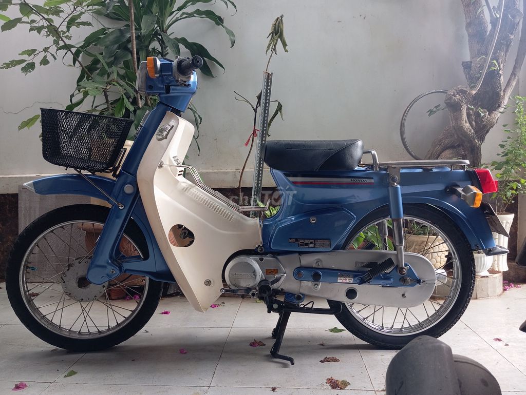 Bán xe Honda super Cub Nhật 82/50cc TP Vũng Tàu. Mua bán Xe máy tại Thành phố Vũng Tàu Bà Rịa - Vũng Tàu được đăng bởi Trịnh Giang  hình 1