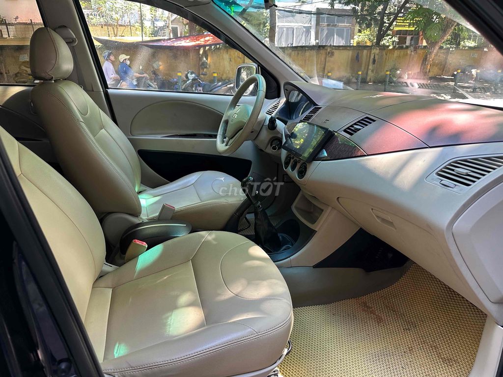 mitsubishi Zinger 2009 2.4MT Đen 7 Chỗ Siêu Mới. Mua bán Ô tô tại Quận Cầu Giấy Hà Nội được đăng bởi Vũ Kiên hình 6