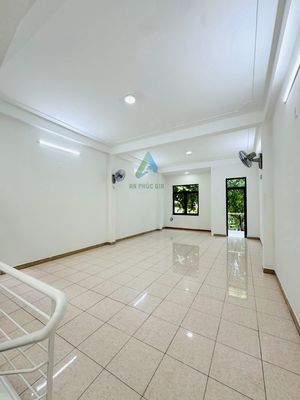 Townhouse 100 m² · 5 bed · Đường Lý Đạo Thành