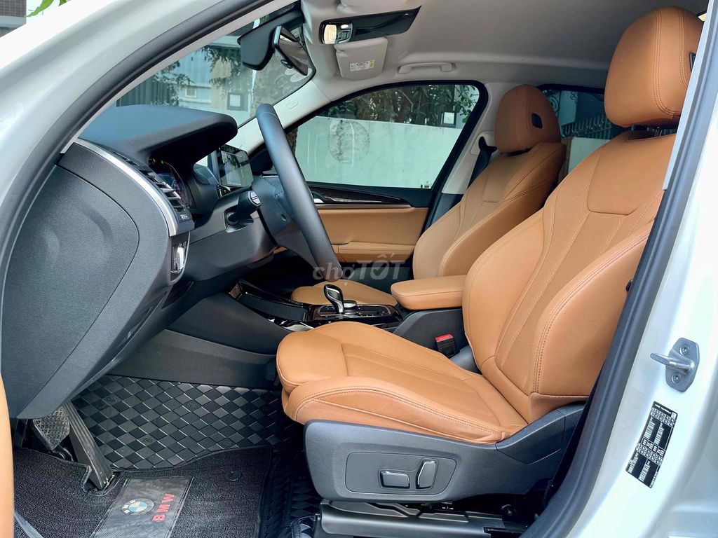BMW X3 2024 sDrive20i Trắng Nâu - 13000 km. Mua bán Ô tô tại Quận Thanh Xuân Hà Nội được đăng bởi Trần Trí Cường hình 9