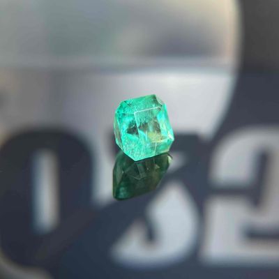 Emerald xanh lục tự nhiên. Mua bán Đồ sưu tầm, đồ cổ tại Quận Tân Phú Tp Hồ Chí Minh được đăng bởi Trang Sức TOKI