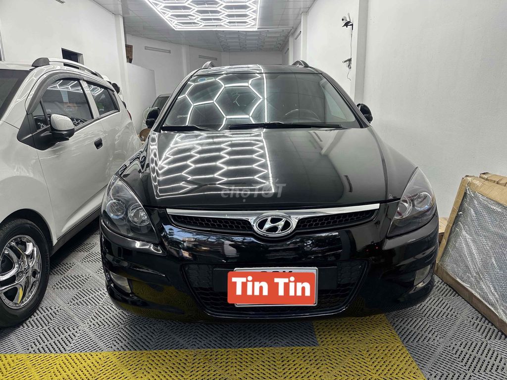 Hyundai i30 CW 2009 1.6 AT - 94000 km. Mua bán Ô tô tại Thành phố Tuy Hòa Phú Yên được đăng bởi Võ Ngọc Thiên hình 1