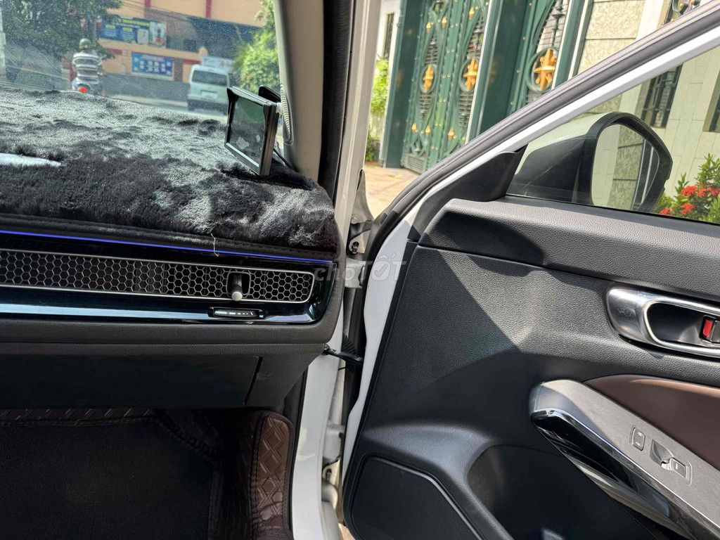 cần bán civic 1.5 2022 bản G màu trắng. Mua bán Ô tô tại Quận 11 Tp Hồ Chí Minh được đăng bởi computer phuong anh hình 7