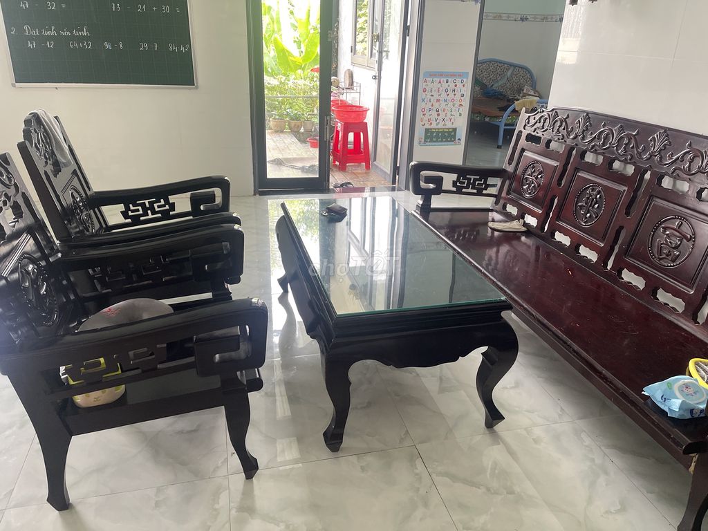 Bộ bàn ghế phòng khách Gỗ Nâu Hiện đại gồm 8 món. Mua bán Bàn ghế tại Huyện Định Quán Đồng Nai được đăng bởi Đặng Thị Kim Trinh hình 1