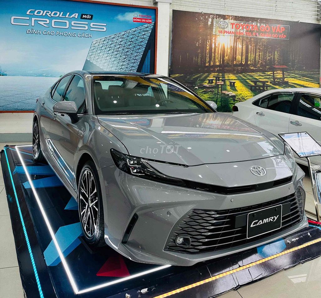 Toyota Camry - Giảm 100% Thuế Trước Bạ. Mua bán Ô tô tại Quận Gò Vấp Tp Hồ Chí Minh được đăng bởi Minh Duyên Toyota Gò Vấp hình 3