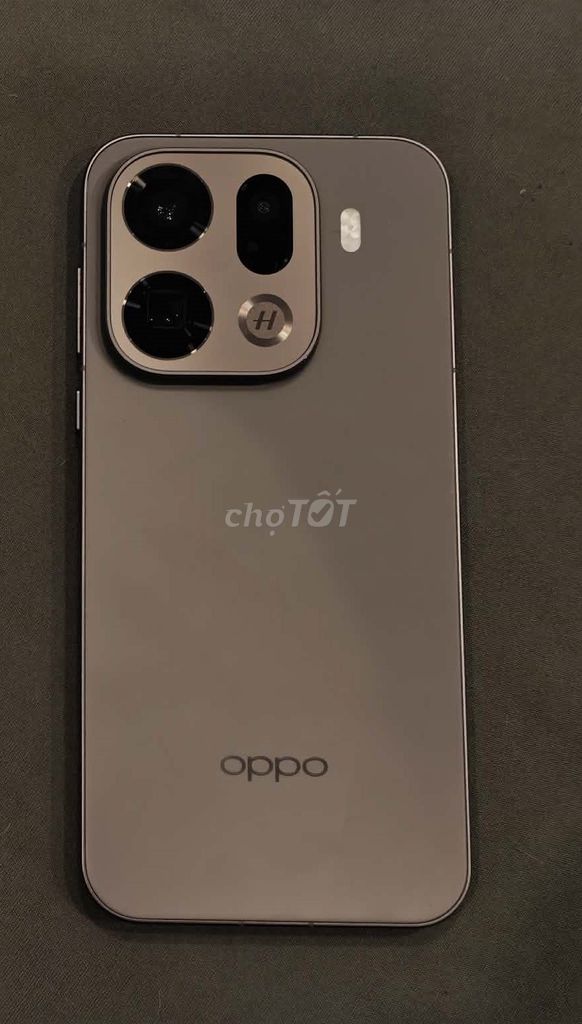 Oppo Find X9 Pro 256GB Xám Pin 100. Mua bán Điện thoại tại Quận Tân Bình Tp Hồ Chí Minh được đăng bởi Eddy hình 1