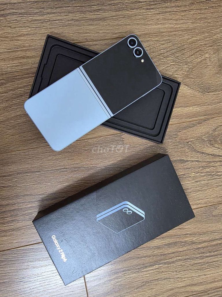 Samsung Z Flip 6 chính hãng. Mua bán Điện thoại tại Quận Cầu Giấy Hà Nội được đăng bởi Nguyễn Quyền hình 1