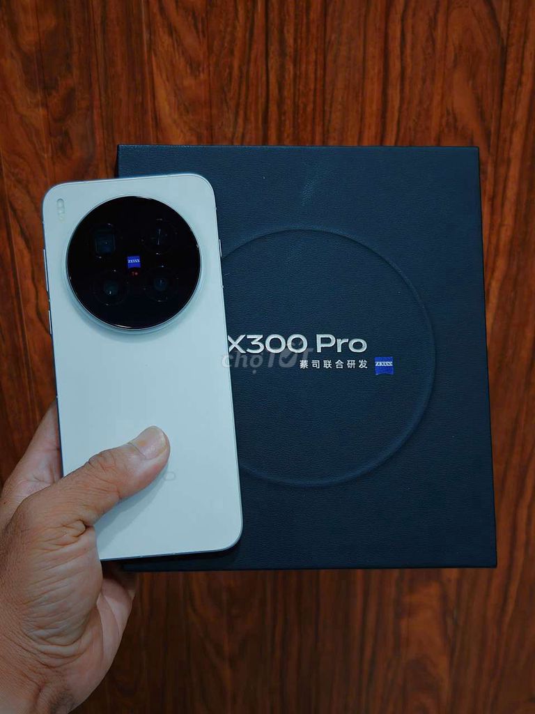 Vivo X300 Pro Trắng 16.512G 99% Fullbox Xtay zin. Mua bán Điện thoại tại Quận 5 Tp Hồ Chí Minh được đăng bởi Trải Nghiệm Phone hình 1