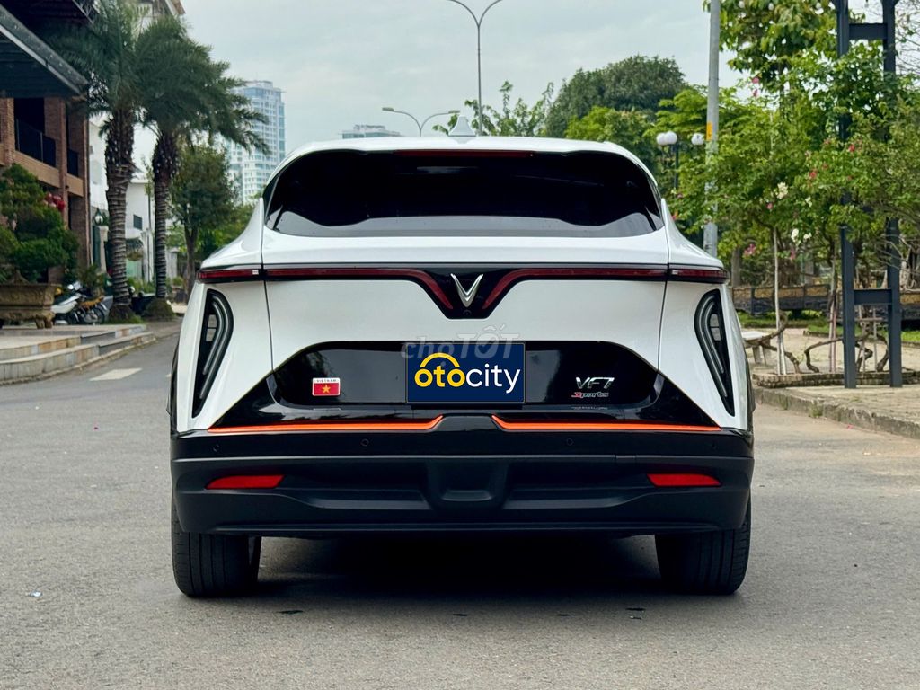 VinFast VF7 Plus 2024 - Trắng - 2v5km - Mua pin. Mua bán Ô tô tại Thành phố Thủ Đức Tp Hồ Chí Minh được đăng bởi OTOCITY hình 3
