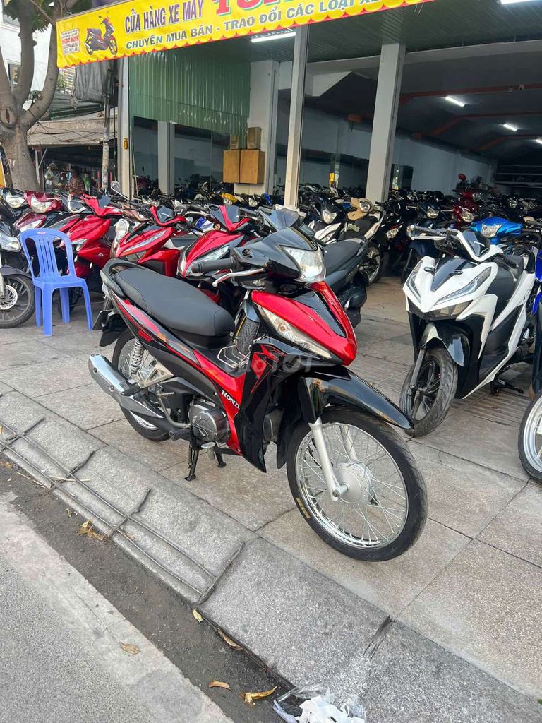 Honda wave RSX Fi 2018 mới 90% biển số 83. Mua bán Xe máy tại Quận Tân Phú Tp Hồ Chí Minh được đăng bởi Tuanduy hình 2