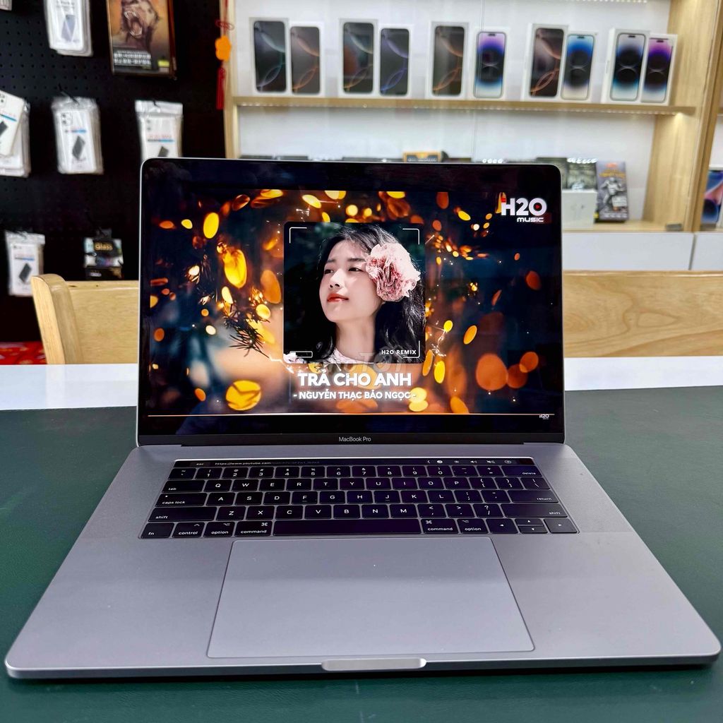 🍎MACBOOK PRO 2017 GRAY 15INCH I7 RAM16/512GB ĐẸP99