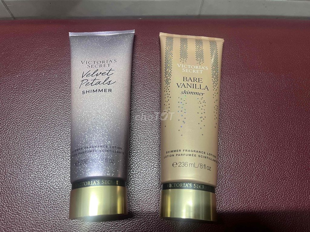 Sữa dưỡng thể Victorias Secret có nhũ kim tuyến. Mua bán Phụ kiện thời trang khác tại Thành phố Bà Rịa Bà Rịa - Vũng Tàu được đăng bởi Min Nguyen hình 1