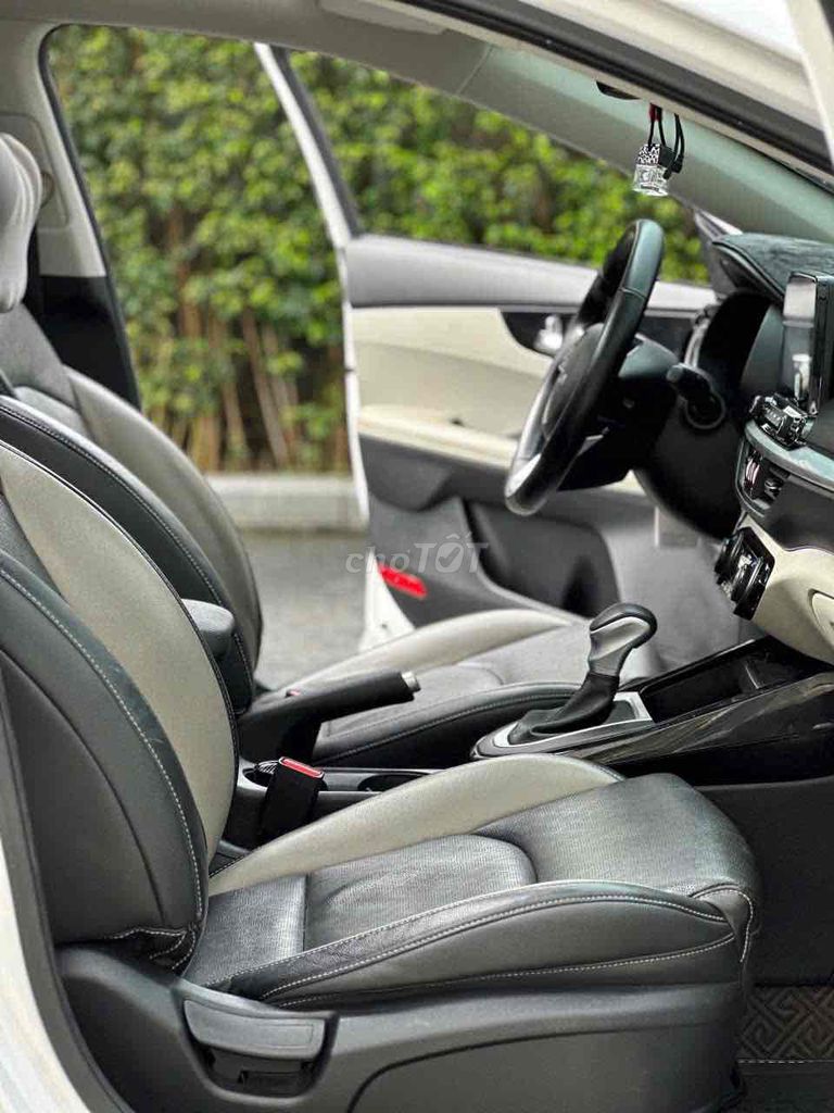 Kia K3 2022 Màu Trắng, Số Tự Động, Sedan. Mua bán Ô tô tại Thành phố Dĩ An Bình Dương được đăng bởi hợi hình 6