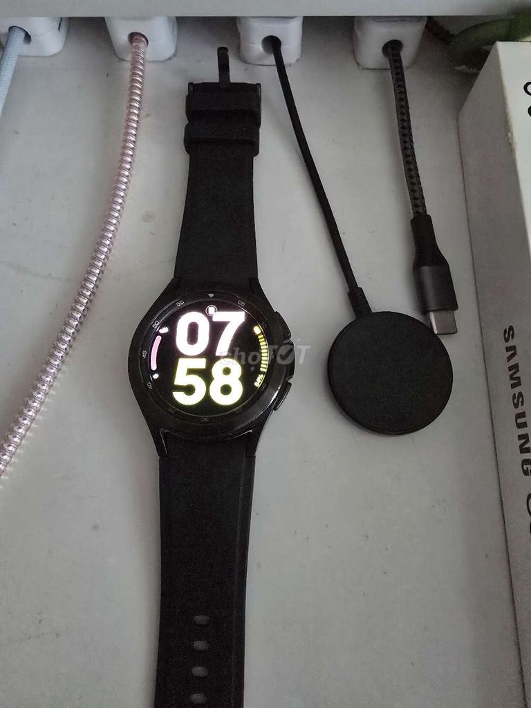 Samsung Galaxy Watch4 Classic Đen Đã qua sử dụng. Mua bán Thiết bị đeo thông minh tại Quận Tân Phú Tp Hồ Chí Minh được đăng bởi Phạm hoàng khôi hình 1