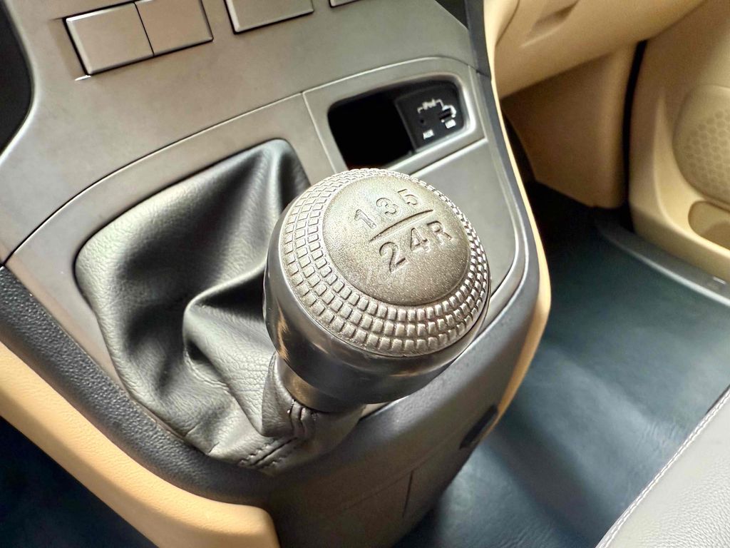 Hyundai Grand Starex 2015 máy dầu 9 chỗ. Mua bán Ô tô tại Quận Gò Vấp Tp Hồ Chí Minh được đăng bởi Bình An Ôtô  hình 8