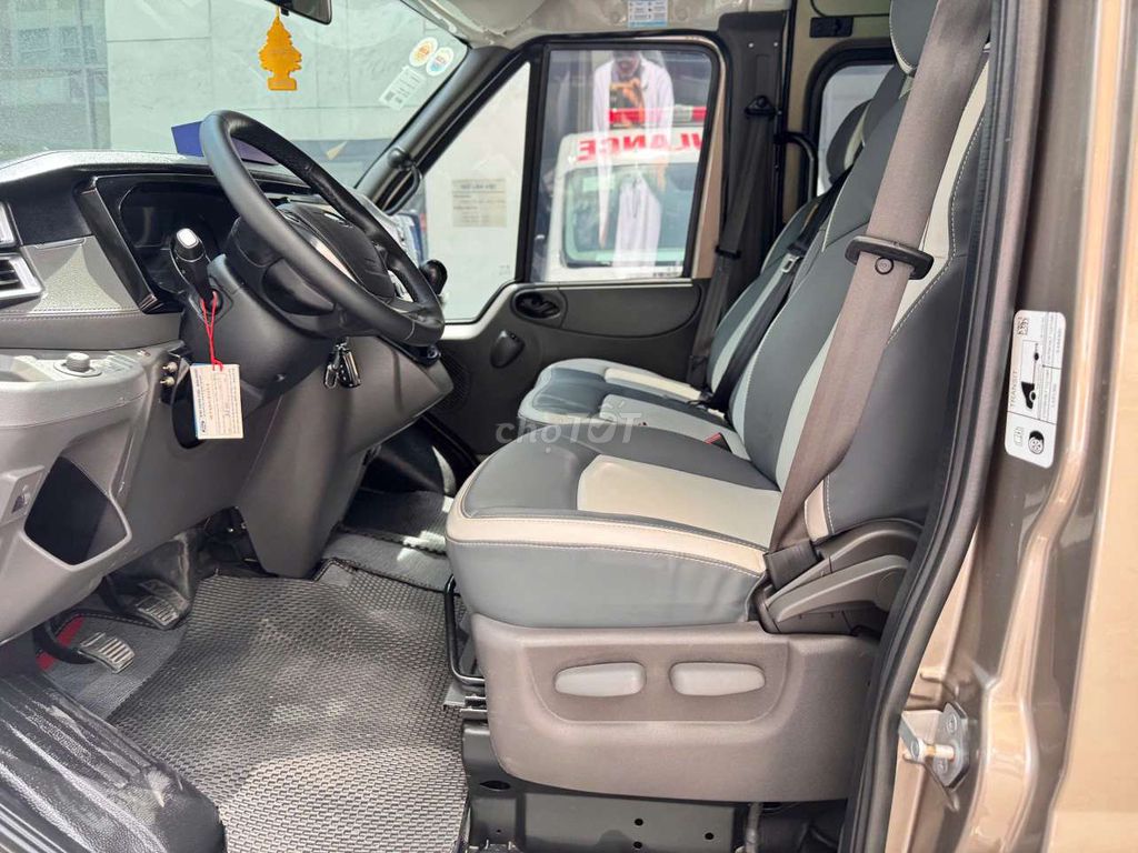 FORD TRANSIT 2024. Mua bán Ô tô tại Quận 3 Tp Hồ Chí Minh được đăng bởi Nghĩa Ford Sài Gòn hình 4
