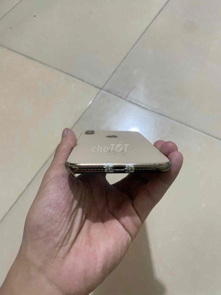Apple iPhone XS Max Vàng Full chức năng. Mua bán Điện thoại tại Quận Thanh Khê Đà Nẵng được đăng bởi Thành Đạt hình 1