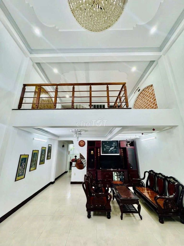 Аренда · 3 комн. · 85 м² · Quận Hải Châu, ул. Đường Tống Phước Phổ