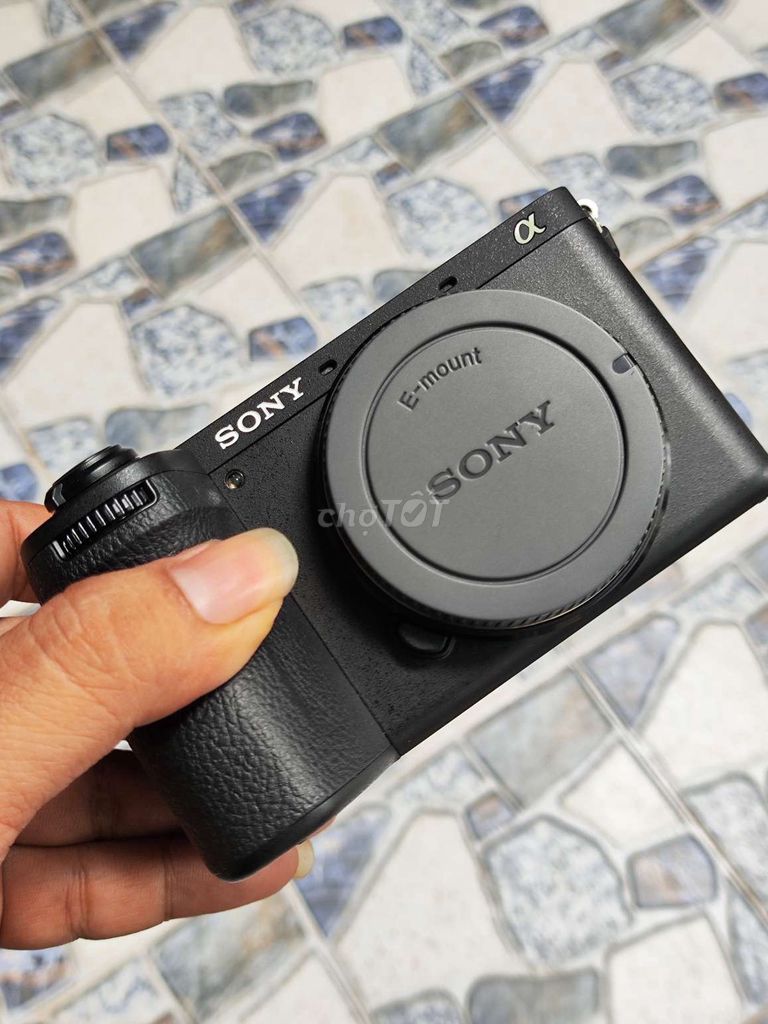 Sony A6700