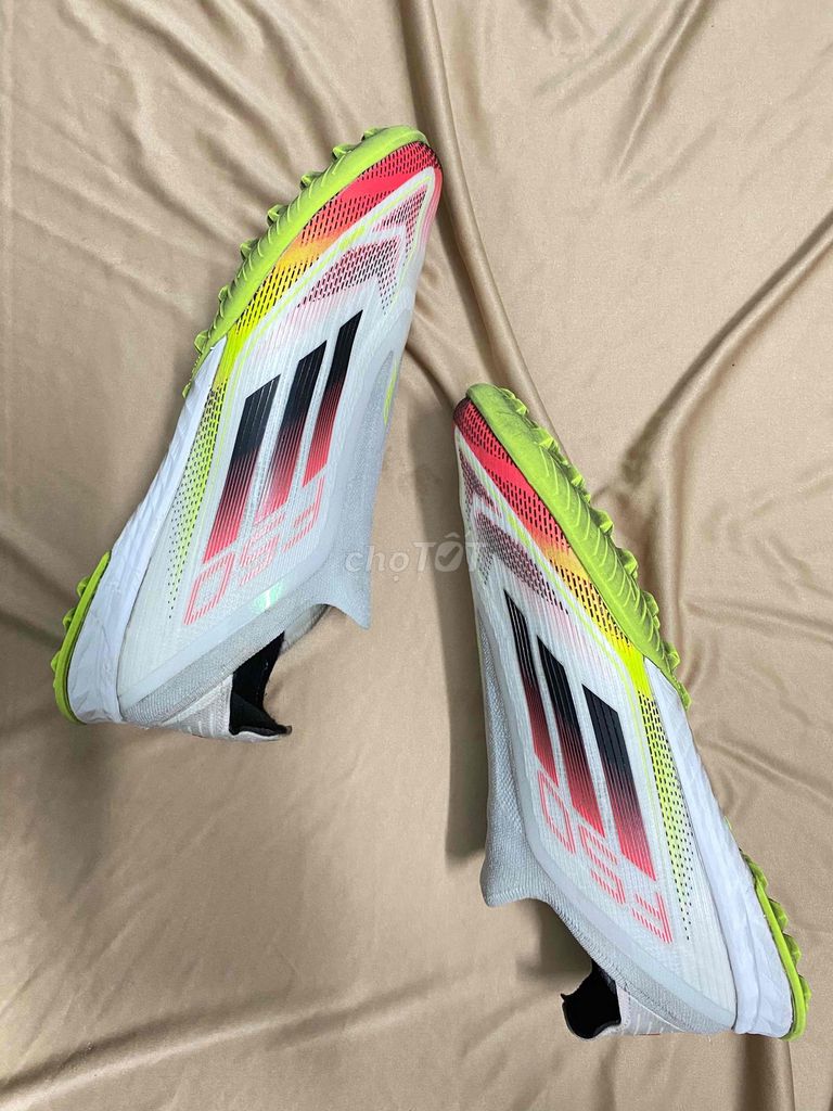 Giày đá banh ráp đế F50 Elite LL TF Size 41 26cm