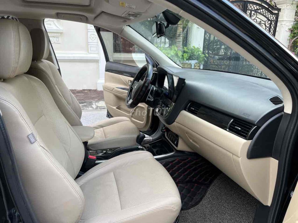 MITSUBISHI OTLANDER PRENIUM 2.0 AT SX 2018. Mua bán Ô tô tại Quận Nam Từ Liêm Hà Nội được đăng bởi Auto Anh Tuấn hình 13