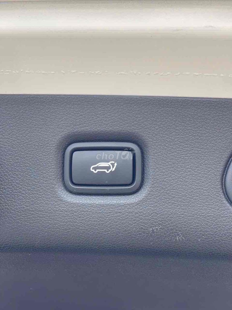 Hyundai Custin 2.0 Cao cấp sản xuất 2024. Mua bán Ô tô tại Quận Hà Đông Hà Nội được đăng bởi A Huan  hình 11