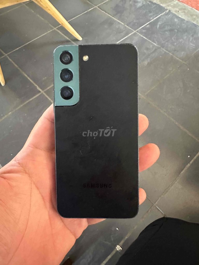 Samsung S22 8GB/128GB. Mua bán Điện thoại tại Huyện Mỏ Cày Nam Bến Tre được đăng bởi Tùng Civstic hình 1