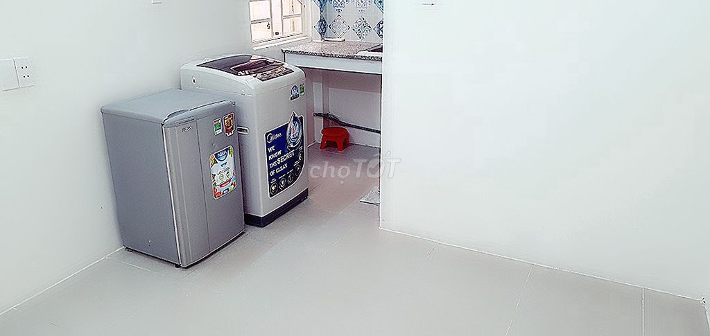 Cho thuê phòng đầy đủ tiện nghi, có ban công (đúng như hình)