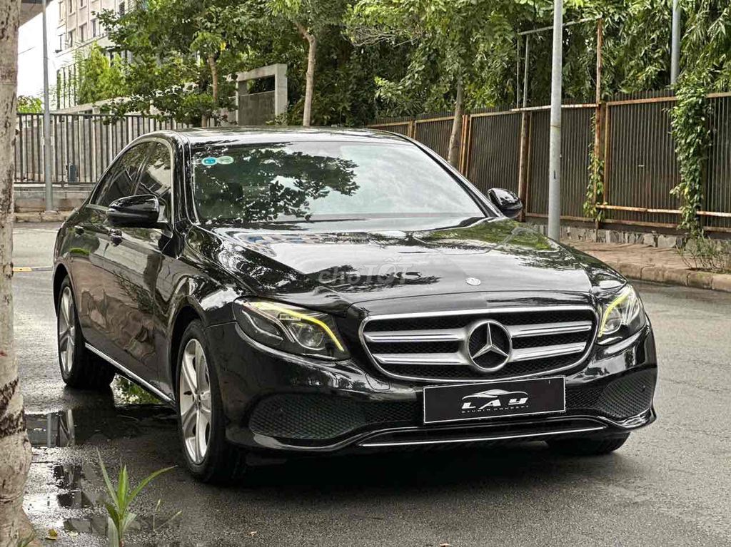 ▪️ Mercedes Benz E250 Model 2017 Đen Kem