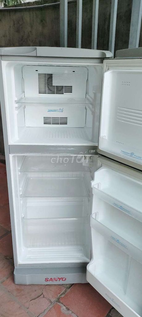 Tủ lạnh Sanyo 130l tiết kiệm điện