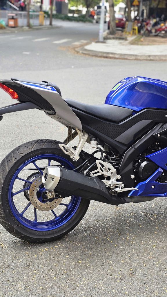 R15 đk 2023 hồ sơ sẵn về bấm biển ngay. Mua bán Xe máy tại Thành phố Thủ Đức Tp Hồ Chí Minh được đăng bởi CHIẾN MOTOR hình 3