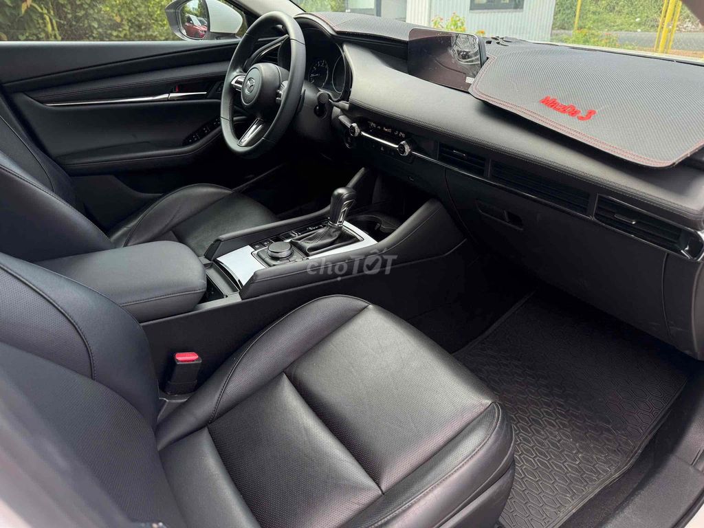 Mazda 3 1.5 Luxury 2023 Chỉ Từ 190Triệu. Mua bán Ô tô tại Quận Ninh Kiều Cần Thơ được đăng bởi Chuyên Mua Bán Ô Tô Qua Sử Dụng Carpla Cần Thơ hình 15
