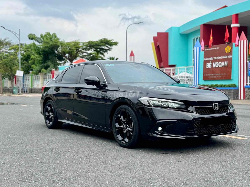Honda Civic 2023 G, пробег 50 000 км, полная история обслуживания