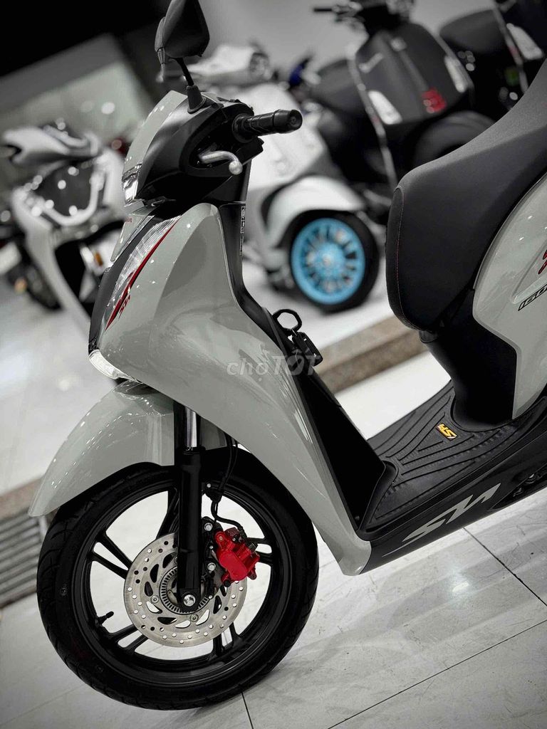 Sh160i 2023 ABS Odo8k Lướt chính chủ 🔥🔥. Mua bán Xe máy tại Thị xã Phú Mỹ Bà Rịa - Vũng Tàu được đăng bởi Cửa Hàng Xe Máy Phú Mỹ hình 8