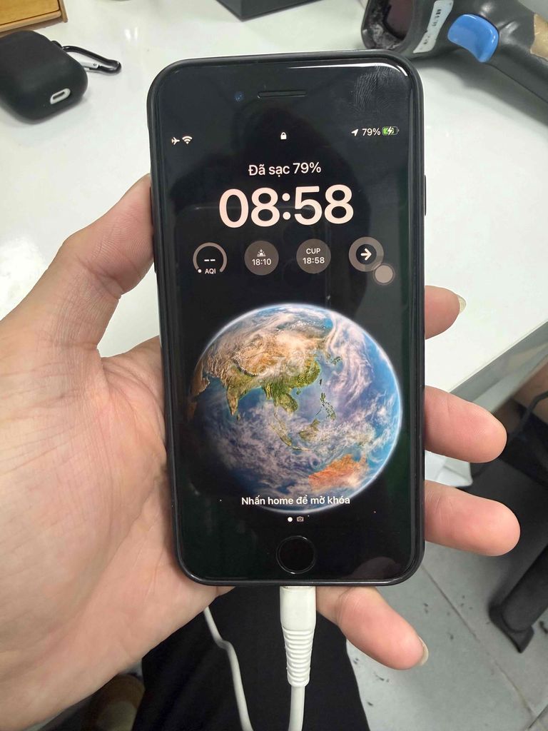 iPhone 8 64GB Đen Đã qua sử dụng. Mua bán Điện thoại tại Quận 12 Tp Hồ Chí Minh được đăng bởi Minh hình 1