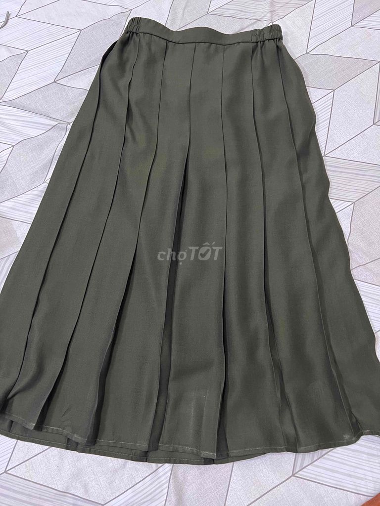Chân váy Uniqlo Nữ Xanh rêu size M. Mua bán Quần áo tại Quận 10 Tp Hồ Chí Minh được đăng bởi Xuân hình 1