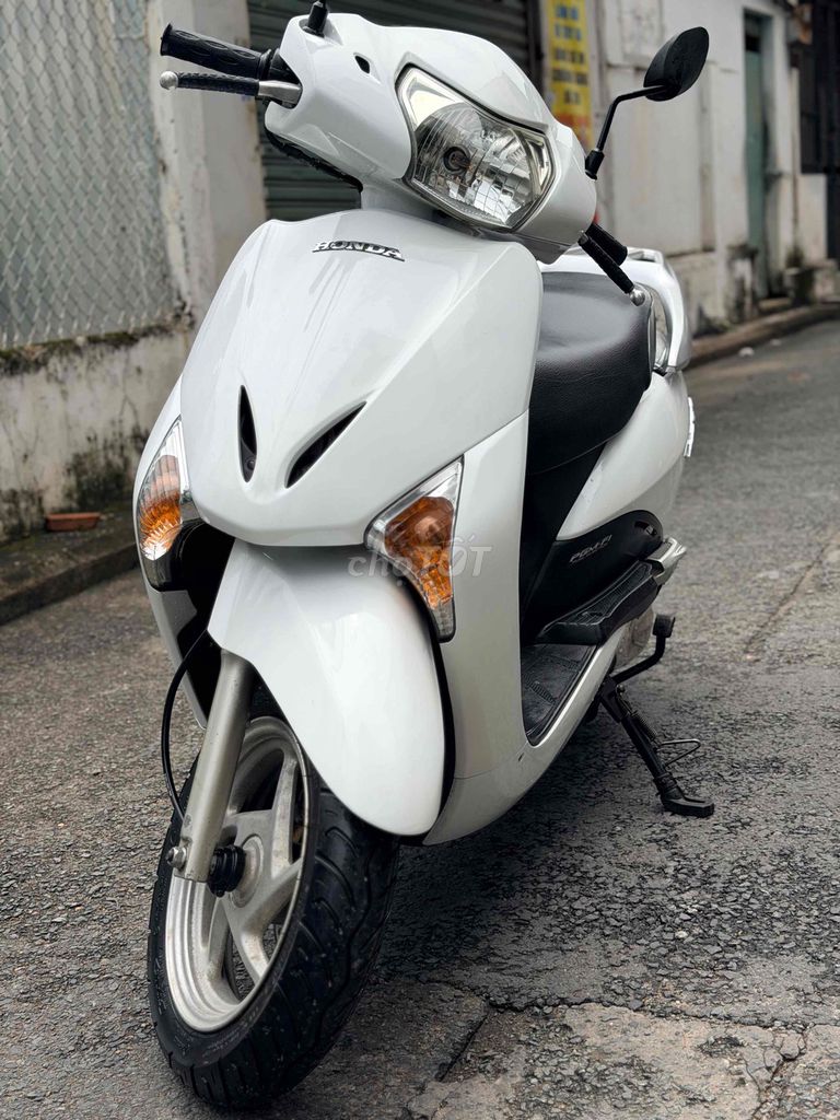 Honda Lead 110cc Fi Красно-черный